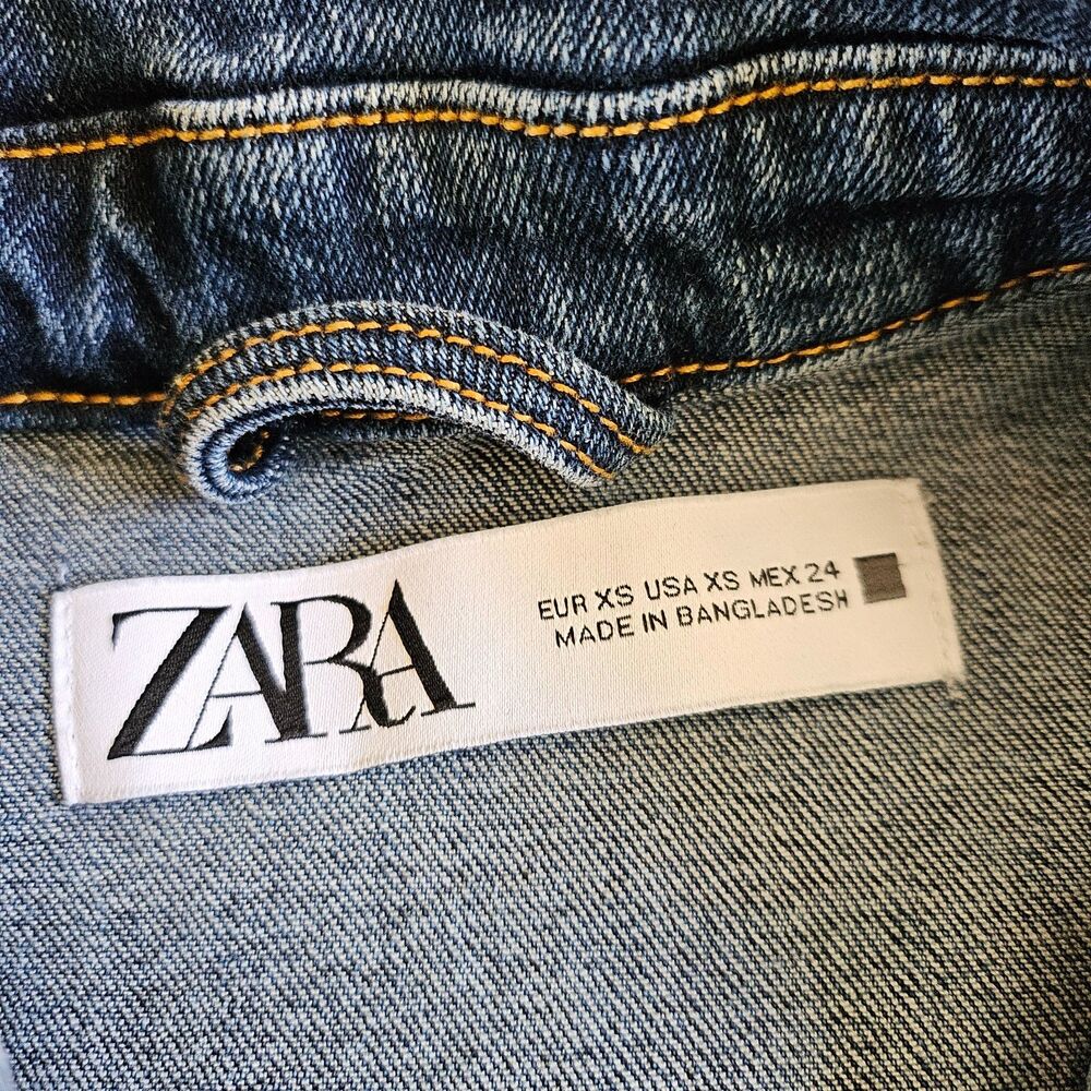 Zara Trucker Jacket Womens XS Blue Denim Distressed Raw Hem Button Front Stretch - Picture 4 of 6